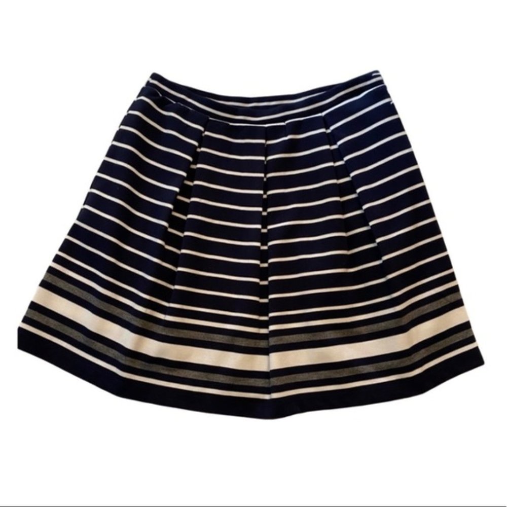 Max Studio | Woman’s Knit Striped Skirt | Pockets